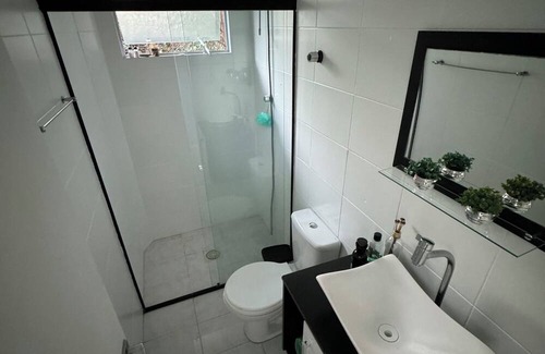 Capoeiras House | Quarto Confortável em Casa Grande