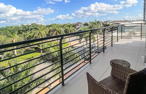 Doral Condo | Urban Chic: 3BR Doral Retreat