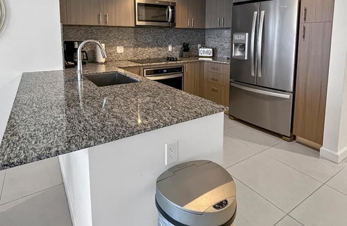 Doral Condo | Doral Dream: Stylish 2BR Comfort