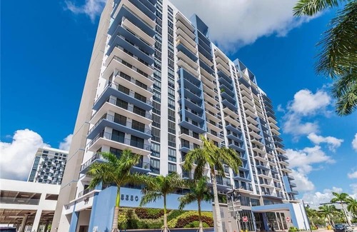 Doral Condo | Doral Dream: Stylish 2BR Comfort