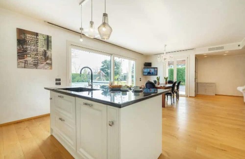 Pagnano Apartment | Villa Meadow