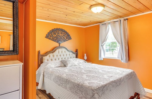 Water Valley House | Cozy Water Valley Home w/ Yard & Fire Pit!