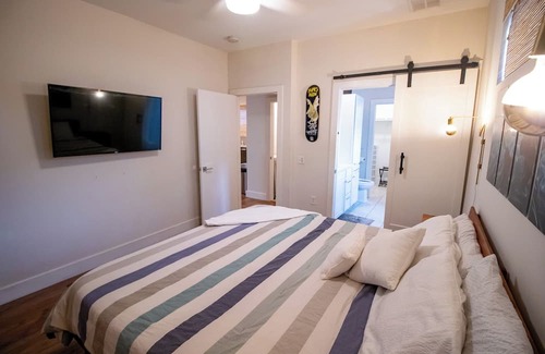 Dawson House | SoCo House - Huge rooftop deck PRIME Location
