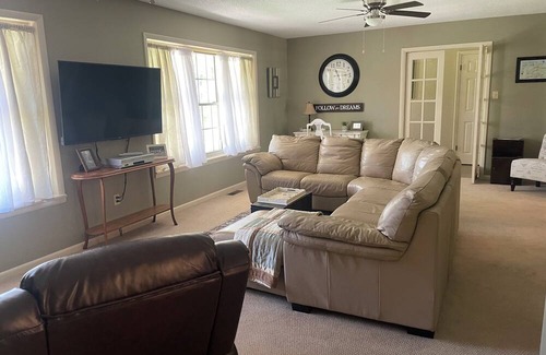 Mount Ida House | Cozy home in Mount Ida, AR, a small city surrounding Lake Ouachita!