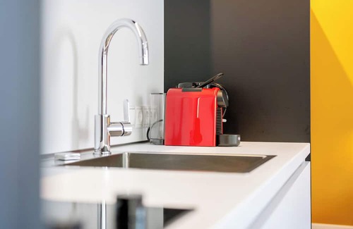 Naturno Apartment | Studio Apartment 'Finesign 1' with Mountain View, Private Terrace and Wi-Fi