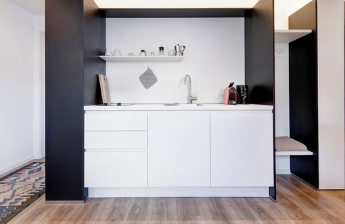 Naturno Apartment | Studio Apartment 'Finesign 1' with Mountain View, Private Terrace and Wi-Fi