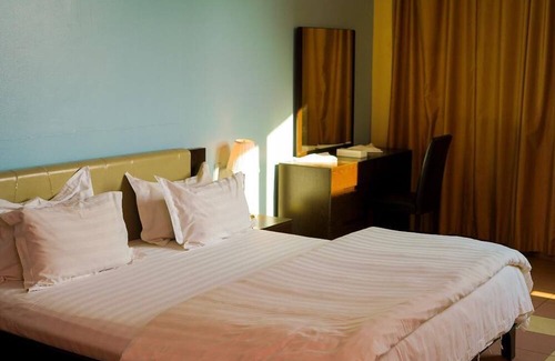 Dhahran Hotel | Golden Beach Private