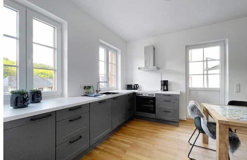 Merl House | Luxury holiday apartment Villa Burglay