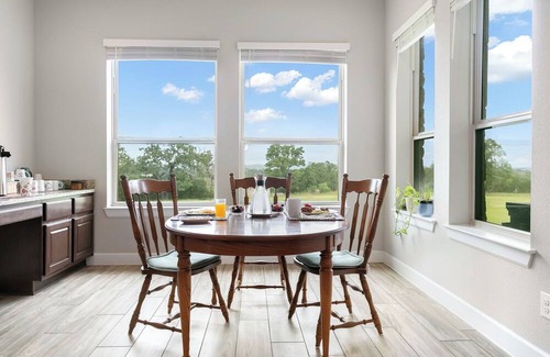 Willow City Bed & Breakfast | Porter Haus: Rosewood | 1/1 King Suite, Breakfast Provided