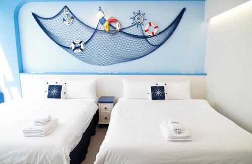 Gushan District Bed & Breakfast | Weclome the sun enjoy the moon B&B