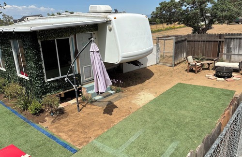 Hemet House | Daisy Dukes Unique & Fun Private Custom Home on Horse Ranch!