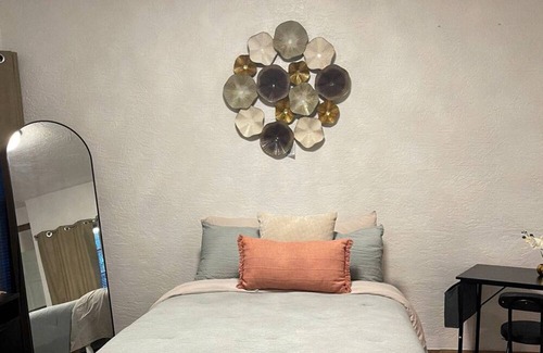 Kingston House | Dreams do come true in our Enchanted Escape located minutes from Daytona Beach
