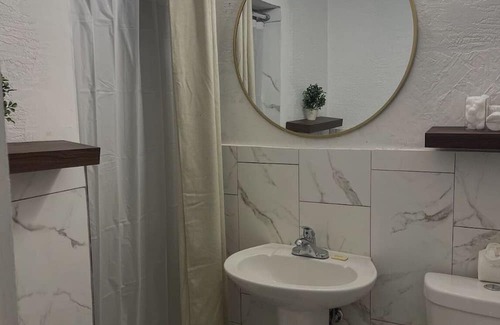 Holly Hill House | Looking to unwind? Harmony Hideaway is the peaceful break you need!!!