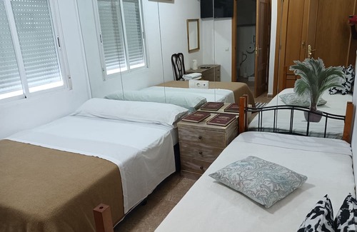 Villacastin House | Casa Vacacional Segovia ¡A 80 km de Madrid,36 km de Segovia y 26 km de Ávila