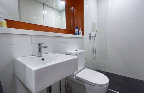 Mont Kiara Apartment | A Stylish 1BR Apt Arcoris Mont Kiara KL