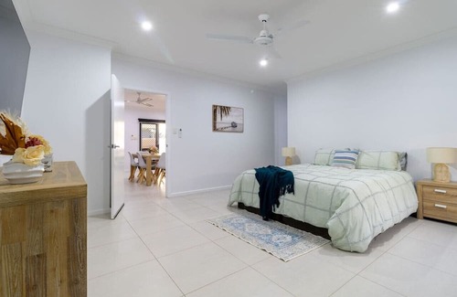 Zuccoli House | Super Sized Modern Family Home | Plunge Pool