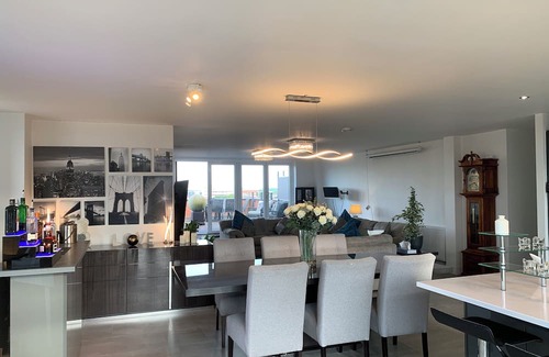 Derby Apartment | Luxury Derby Penthouse self catering apartment with roof terrace and hot tub