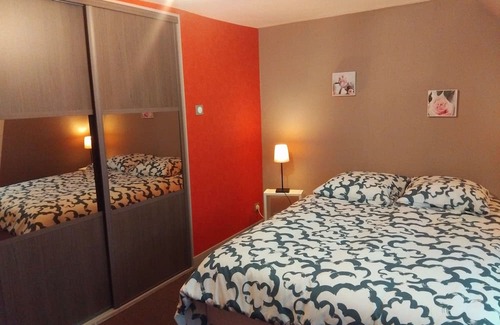 Huelgoat Apartment | Le Nid du Centre, apartment in the heart of Huelgoat, all within walking distance
