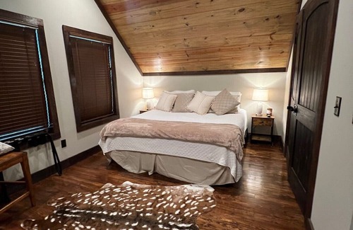 Nashoba Cabin | Walla Walla, Secluded River Paradise in Kiamichi Mountains