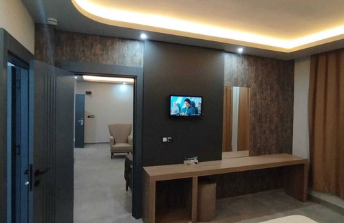 Artikli Hotel | Fermir Grand Otel