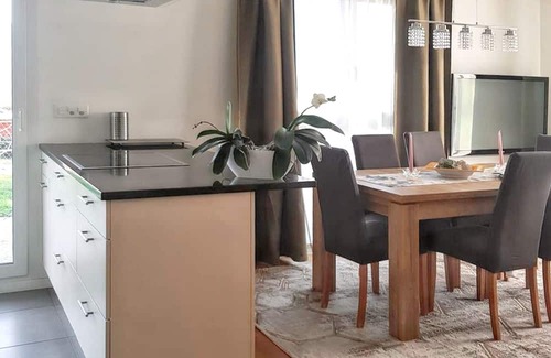 Gumefens Apartment | Homerez - Amazing apartment for 5 ppl. with garden and terrace at Pont-en-Ogoz