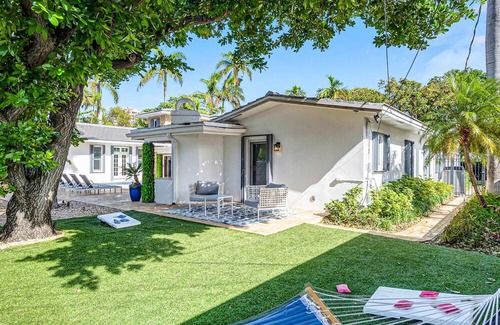 Harbor Beach House | Private Neighborhood Heated Pool Walk To Beach Lush Surroundings Harbor Key