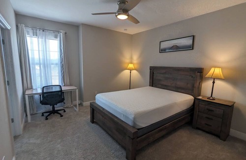 Balm House | 5 Bedroom 4 Bathroom House In Riverview With Great Amenities