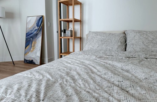 Weehawken Apartment | Elegant Luxury Duplex 15min to Mid-town Manhattan