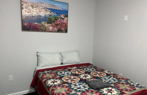 Jacksonville Apartment | Guest suite private entrance 1/1
