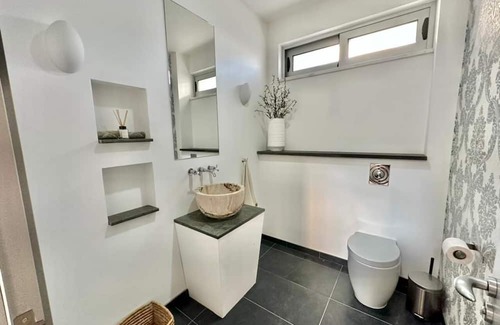 Aradippou Villa | Villa Rizoelia - Perfect for 2-3 families holidaying together!