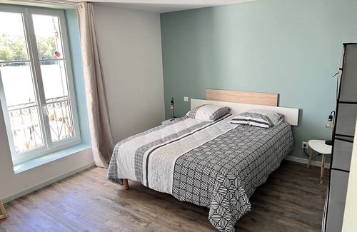 Doudrac House | Holiday Home 'Maison Les Gourrets' with Private Pool, Private Terrace and Wi-Fi