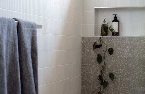 South Albury House | South Side Stay — Modern 2bed Cottage