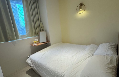 Zhongzheng Apartment | Right Above Metro CKS Memorial Hall, Centeral Getaway 2B