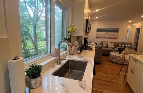 Harbor View - Orient Heights Apartment | Seaside Escape: Waterfront Apartment Near Airport