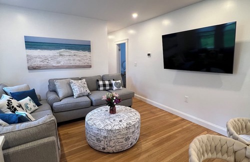 Harbor View - Orient Heights Apartment | Seaside Escape: Waterfront Apartment Near Airport