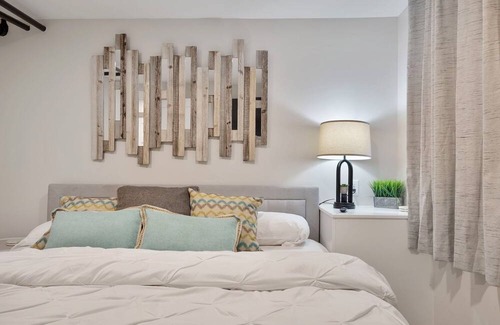 Union Park Apartment | Brand new, Great location, PET/kid friendly, FREE parking, quiet neighborhood!
