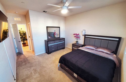 Elk Grove House | Private Room In Luxury Home Next To New Casino
