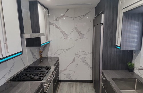 North Hollywood House | Modern 1-Bedroom with Deluxe Kitchen in Quiet North Hollywoodn