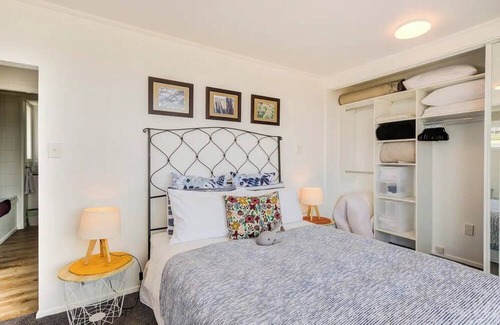 Houghton Bay Apartment | Ocean-front apartment on Wellington's south coast. 10 min to airport
