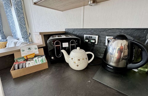 South Cerney Ski Chalet | The Reeds Lodge, pet friendly