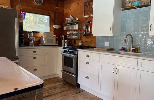 Saugeen Shores House | Murmuring Breezes - across from Miramichi Bay