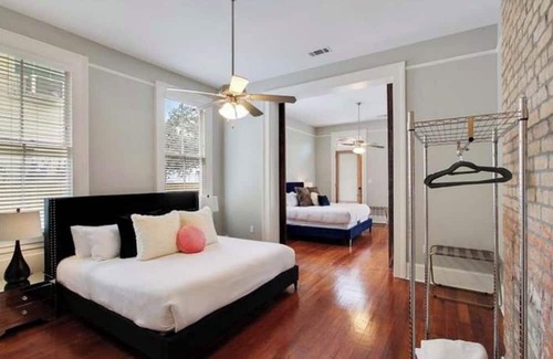 Faubourg Livaudais House | The Retreat NOLA - Stylish Modern Home Steps from St. Charles