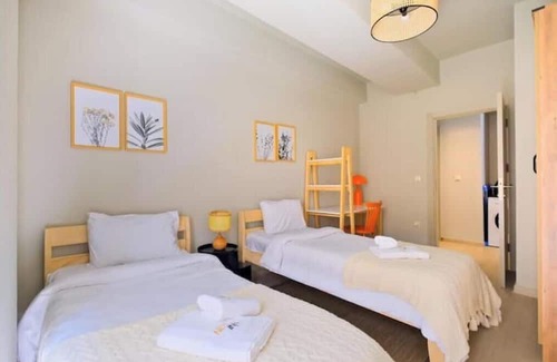 Serdivan Apartment | Vista - Stunning Chic 2BR Apt w/ Terrace
