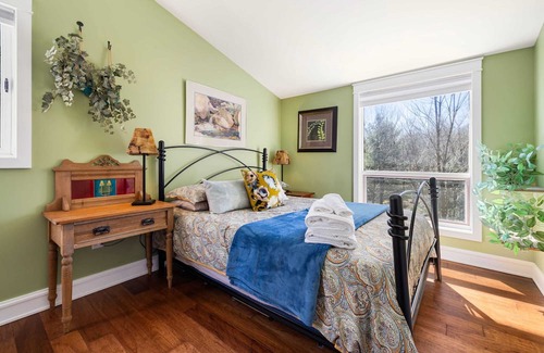 Jones Falls House | Family Friendly Waterfront Cottage