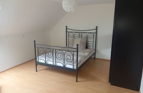 Lambertsberg House | Rose-house