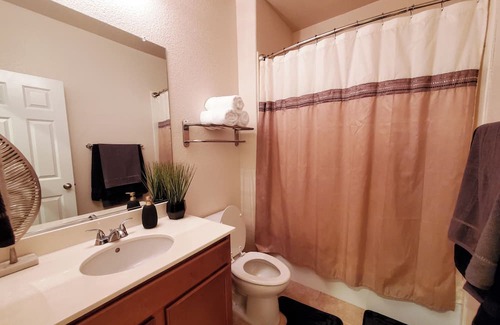 Elk Grove House | Bottom story In Luxury Home Next To New Casino