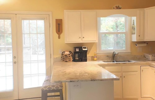 Silver Lake House | SF house in a peaceful neighborhood, close to beach, downtown, and everything