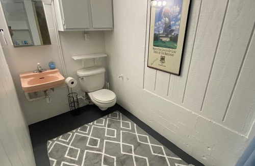 Indianapolis Apartment | White River Bungalow A. Waterfront family and pet friendly retreat!