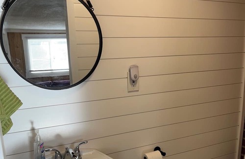 Houghton Lake House | Spacious, pet friendly home in Houghton Lake