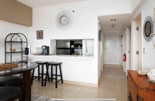 Tamuning Apartment | Beach, duty shops, clubs, restaurants and 5 stars hotels, very best of Guam.